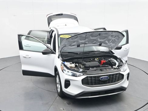 Used 2024 Ford Escape Active w/ Cold Weather Package image 40