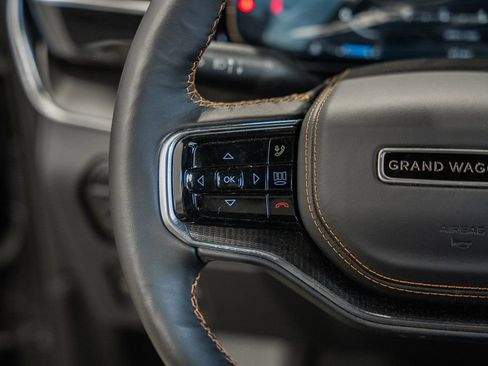 New 2024 Jeep Grand Wagoneer Series III w/ HD Trailer Tow Package image 33