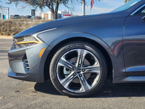 Used 2023 Kia K5 EX image 8