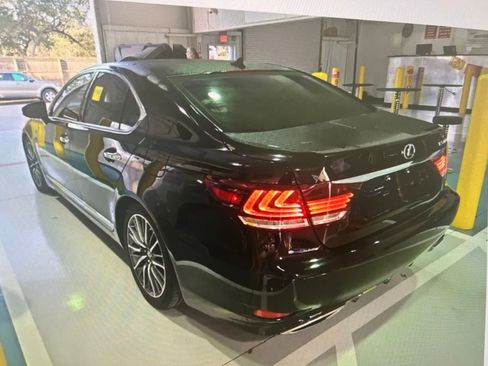 Used 2013 Lexus LS 460 w/ F-Sport Pkg RWD image 2