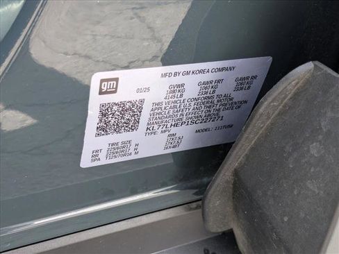 Used 2025 Chevrolet Trax LT FWD image 30