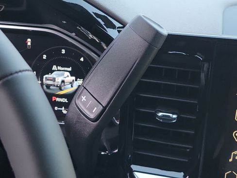 New 2026 GMC Sierra 2500 SLT image 22