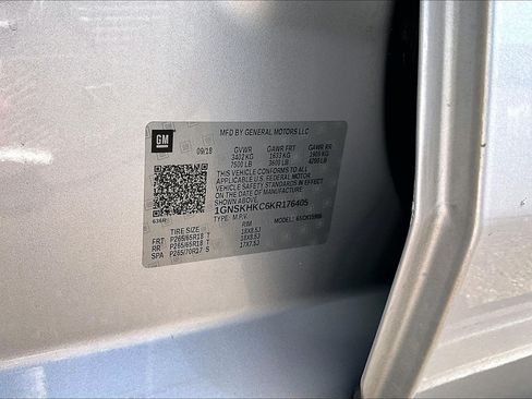 Used 2019 Chevrolet Suburban LT AWD/4WD image 19
