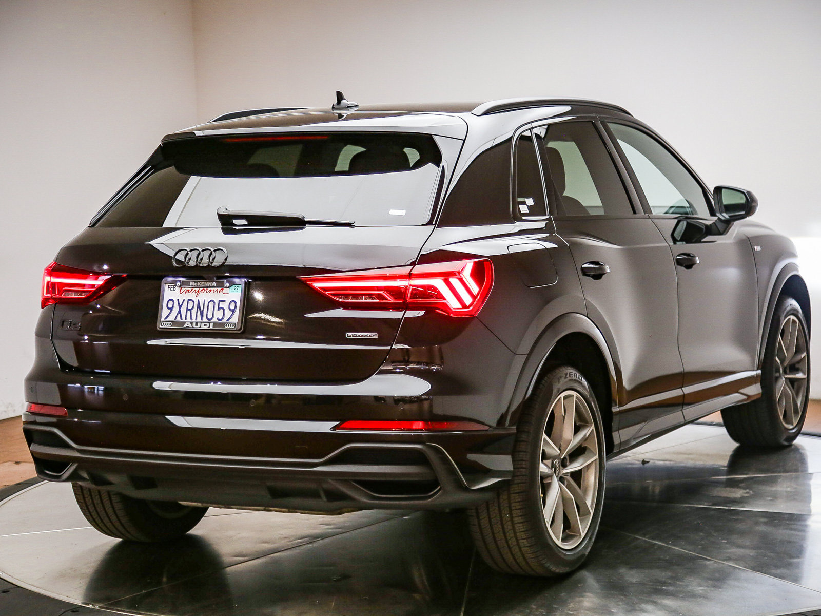 Certified 2025 Audi Q3 2.0T Premium w/ Convenience Package AWD/4WD image 7