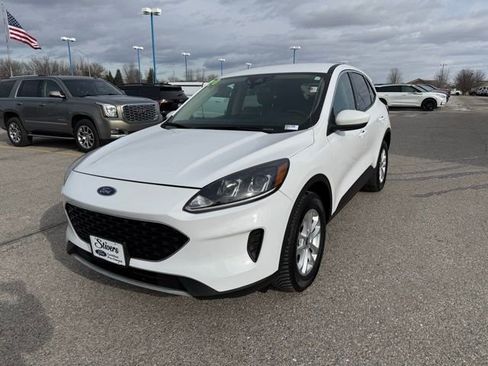 Used 2020 Ford Escape SE image 10