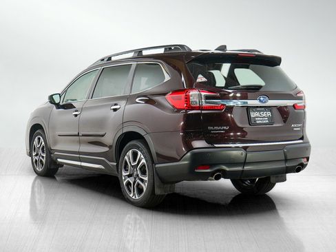 Used 2024 Subaru Ascent Touring AWD/4WD image 3