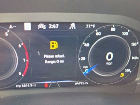 Used 2023 Volkswagen Atlas SEL Premium image 5