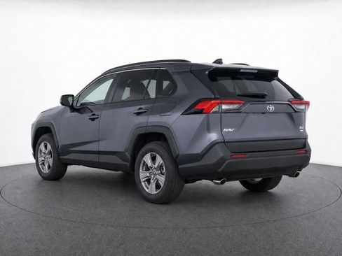 Used 2025 Toyota RAV4 XLE AWD/4WD image 3