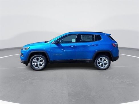 New 2024 Jeep Compass Latitude image 5