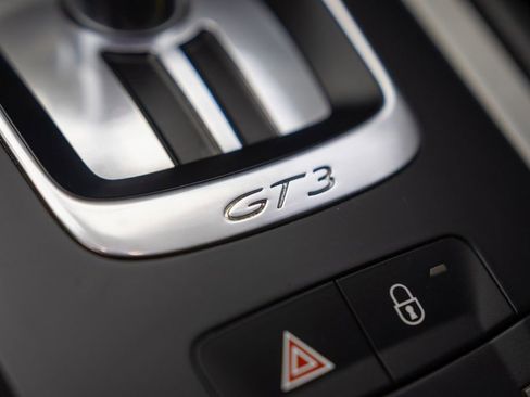 Used 2018 Porsche 911 GT3 image 49
