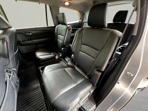 Used 2019 Honda Pilot Elite image 22