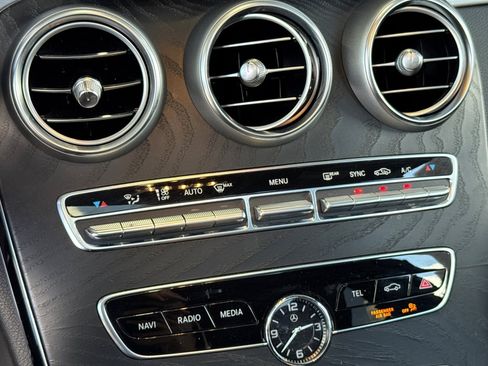 Used 2021 Mercedes-Benz C 300 Sedan image 18