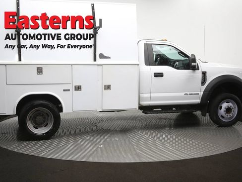 Used 2017 Ford F550 2WD Regular Cab Super Duty image 45