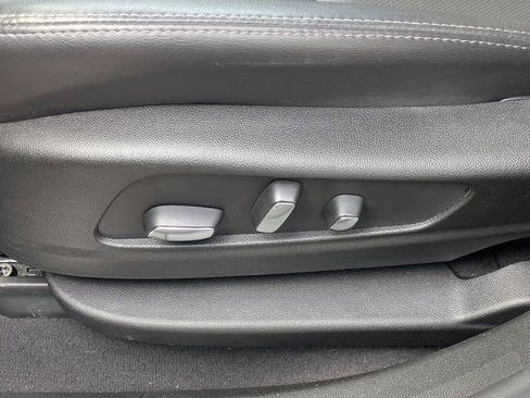 Certified 2025 Cadillac XT5 Premium Luxury AWD/4WD image 20