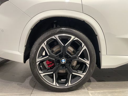 Used 2025 BMW X1 M35i w/ Premium Package image 9