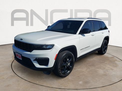 Used 2024 Jeep Grand Cherokee Limited AWD/4WD image 6