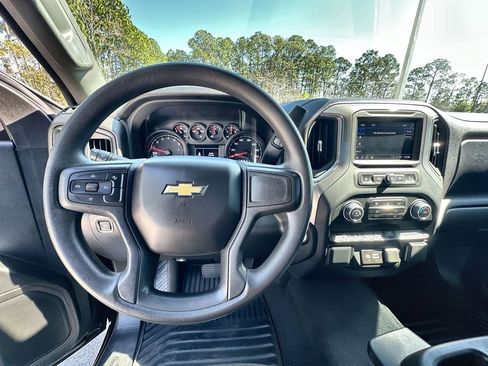Certified 2024 Chevrolet Silverado 1500 Custom image 11