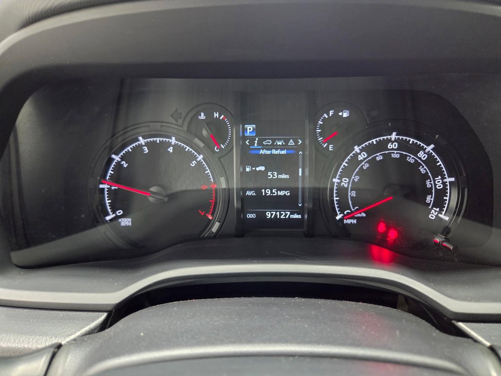 Used 2021 Toyota 4Runner SR5 AWD/4WD image 30