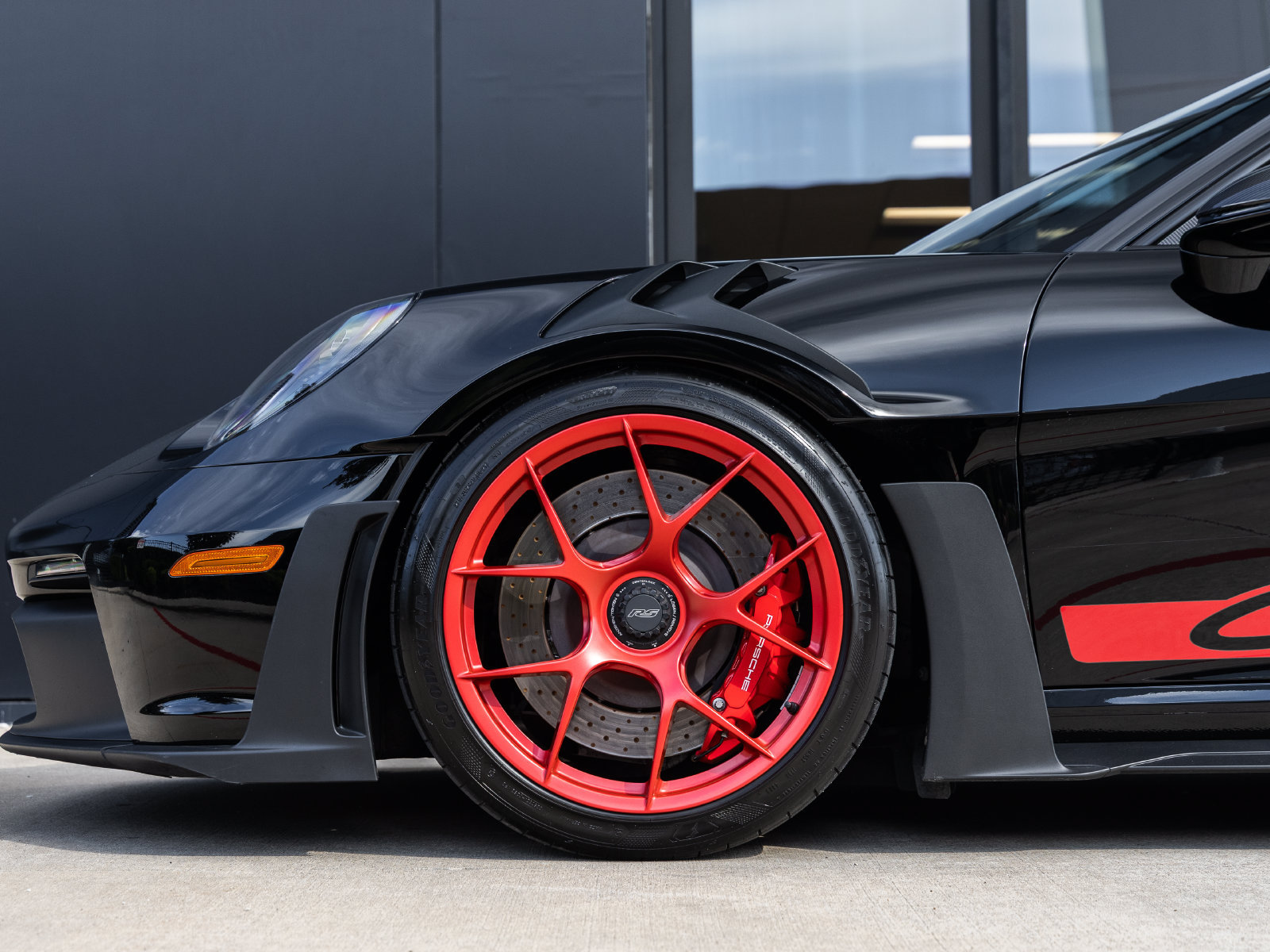 Certified 2023 Porsche 911 GT3 RS RWD image 13