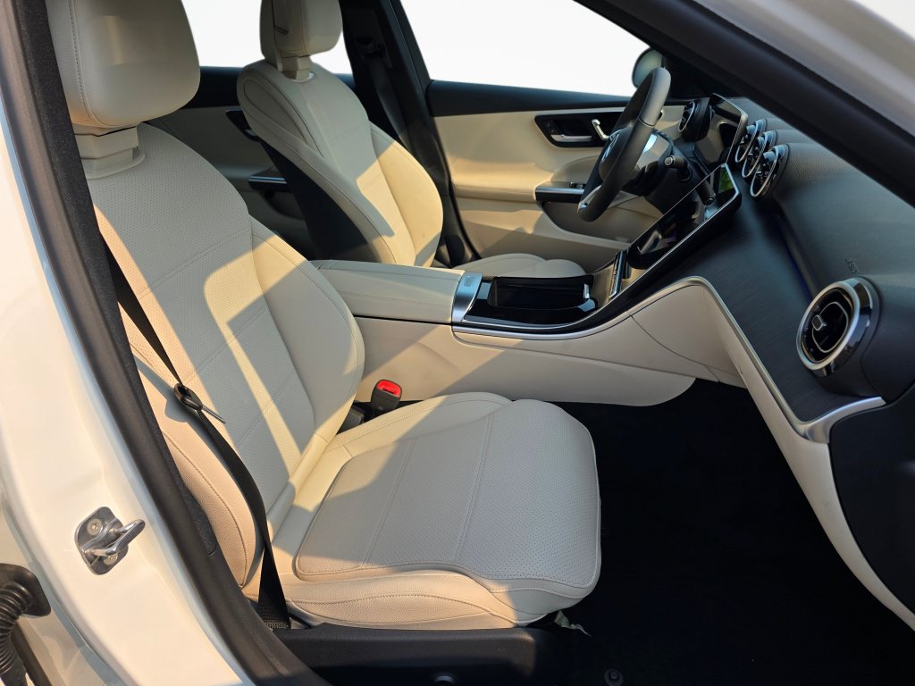 New 2026 Mercedes-Benz C 300 4MATIC Sedan image 24