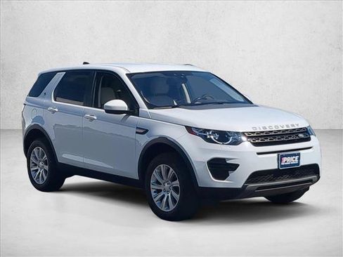 Used 2018 Land Rover Discovery Sport SE AWD/4WD image 3