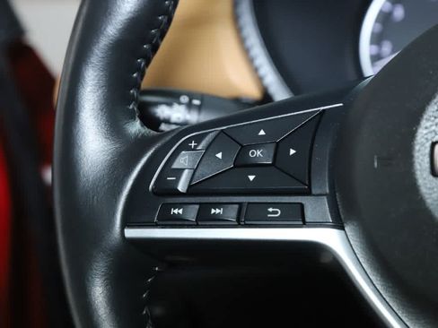 Used 2025 Nissan Sentra SV w/ SV Premium Package FWD image 22