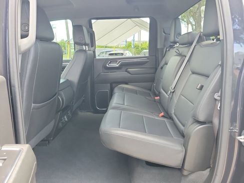 Used 2024 Chevrolet Silverado 2500 LTZ AWD/4WD image 13