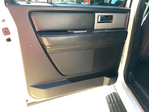 Used 2016 Ford Expedition EL XLT image 11