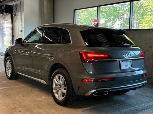 Used 2023 Audi Q5 2.0T Premium w/ Convenience Package AWD/4WD image 3