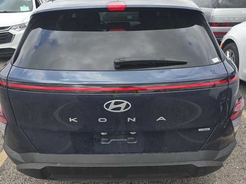 Used 2025 Hyundai Kona SEL image 5