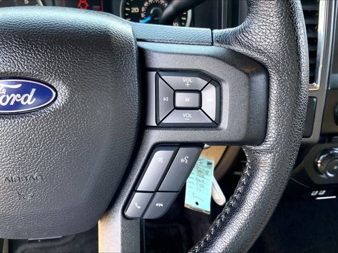 Used 2016 Ford F150 XLT w/ Equipment Group 302A Luxury image 21