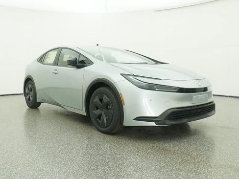 New 2026 Toyota Prius LE image 29