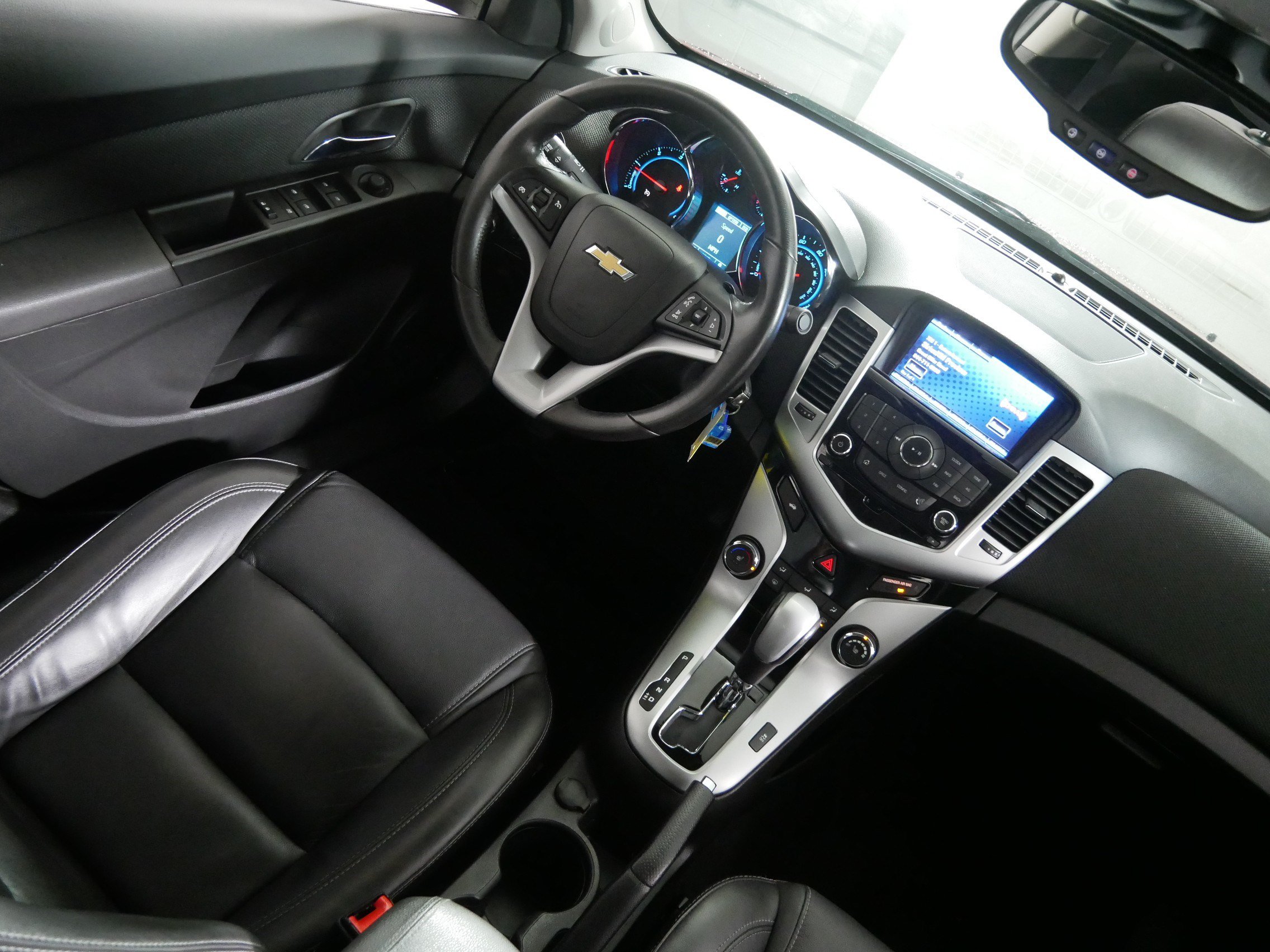 Used 2015 Chevrolet Cruze Diesel FWD image 9