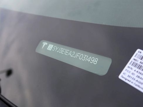 Used 2018 Tesla Model 3 Long Range RWD image 20