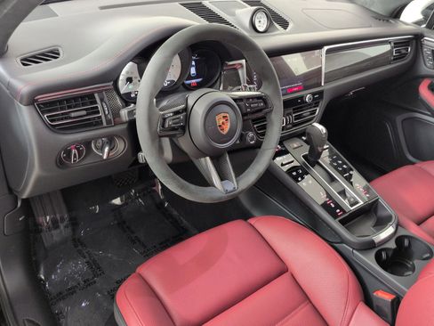 New 2026 Porsche Macan GTS AWD/4WD image 4