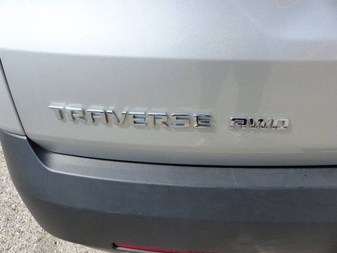 Used 2019 Chevrolet Traverse LS AWD/4WD image 10