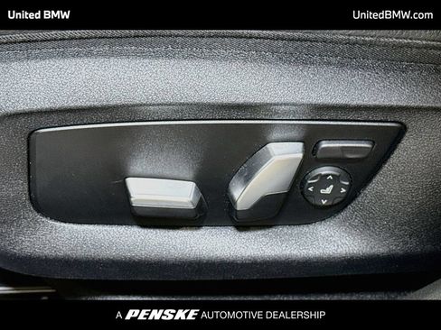 Used 2020 BMW 530i w/ Premium Package RWD image 4