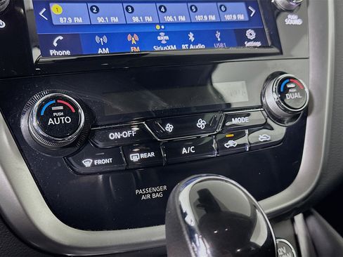 Used 2023 Nissan Murano SV image 23