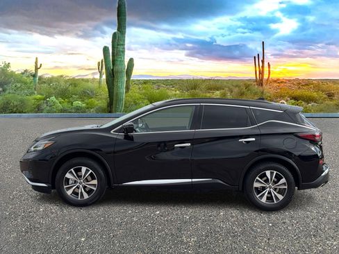 Certified 2023 Nissan Murano SV image 3