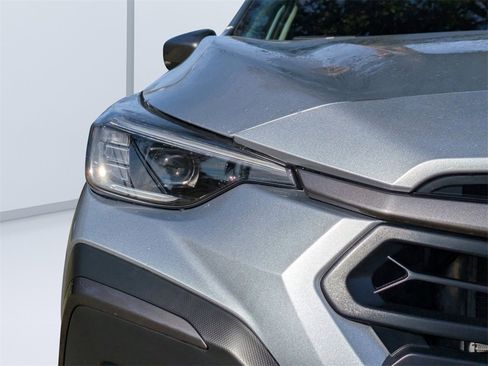 Certified 2025 Subaru Crosstrek 2.5i Limited w/ Popular Package #3A image 9