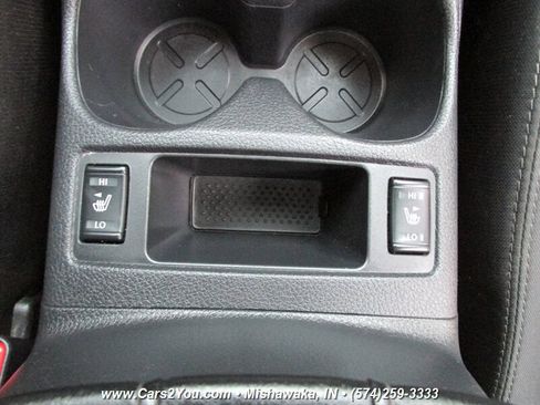 Used 2017 Nissan Rogue SV AWD/4WD image 25