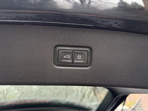 Used 2018 Audi Q7 2.0T Premium Plus w/ Premium Plus Package image 37