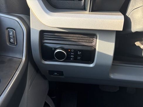 Used 2024 Ford F550 2WD Regular Cab Super Duty image 7