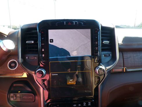 Used 2024 RAM 3500 Limited image 23