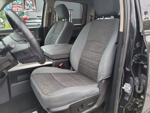 Used 2017 RAM 1500 Big Horn AWD/4WD image 9