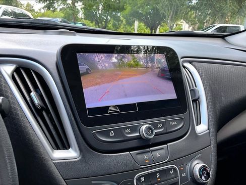 Used 2024 Chevrolet Malibu LT FWD image 24
