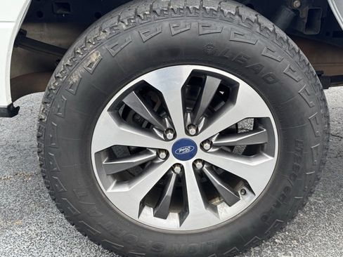 Used 2015 Ford F150 XLT w/ Equipment Group 302A Luxury image 6