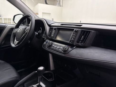 Used 2017 Toyota RAV4 Limited w/ Carpet Mat Package AWD/4WD image 27