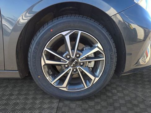 Used 2023 Kia Forte LXS image 35