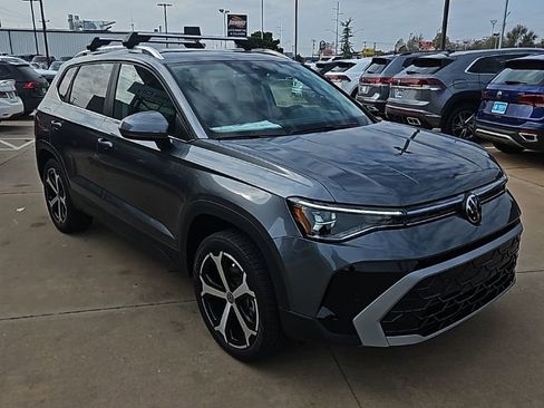 New 2026 Volkswagen Taos SEL AWD/4WD image 3